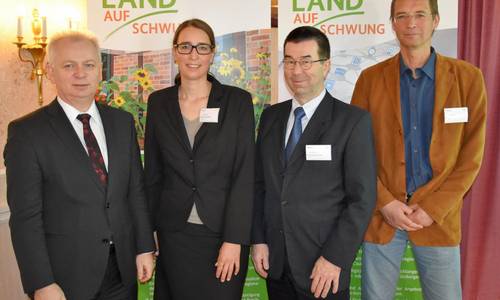 Landrat Carsten Wulfänger mit Gästen des BMEL und der BLE (v.l. Nadine Rathofer, Dr. Joachim Gaus und